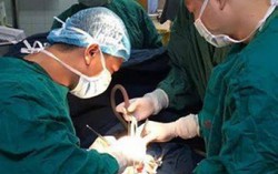 Bé 10 tháng tuổi suýt mất mạng vì khối u lồng ngực