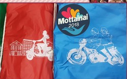 Ba lô sắc màu chống thấm giá rẻ bất ngờ