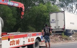 Ô tô tải bất ngờ lao qua làn ngược chiều, tông chết nữ công nhân