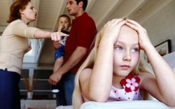 Những điều nhất định không được nói với con