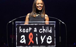10 'sao' tiên phong trong cuộc chiến chống AIDS
