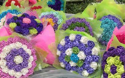 TPHCM: Hoa hồng dịp 20/10 rẻ hơn ngày thường