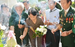 Lễ giỗ Mười nữ liệt sỹ thanh niên xung phong Ngã ba Đồng Lộc