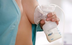 Cảnh giác nhiễm bệnh từ máy hút sữa đi thuê 