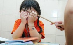 'Dằn mặt' giáo viên, chuyển chỗ học vì con bị đánh ở trường