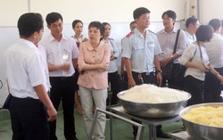 Mỳ sợi vàng trong bữa ăn của công nhân nghi nhiễm hàn the: Lãnh đạo công ty nói gì?