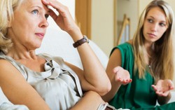 4 ứng xử cần thiết khi nàng dâu nói xấu sau lưng