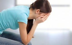 1 buổi tối, 2 cuộc gọi từ những người vợ bị bạo hành