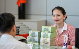 Lãi suất xuống thấp nhất từ đầu năm: Nên gửi tiền vào ngân hàng nào?