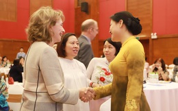 Phụ nữ góp phần đưa quan hệ Việt - Mỹ gần nhau hơn