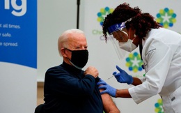 Ông Joe Biden tiêm vaccine ngừa Covid-19