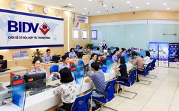 Ngân hàng đồng loạt hạ lãi suất huy động xuống quanh mốc 4%/năm