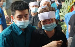 Vụ cháy 4 người trong gia đình tử vong: Không khí tang thương bao trùm Nhà tang lễ