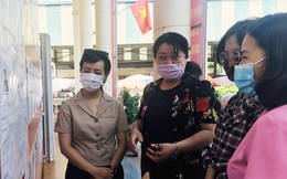 Phụ nữ Hà Nội tích cực tham gia hỗ trợ công tác bầu cử