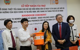 UNFPA trao 5.100 bộ đồ dùng thiết yếu cho phụ nữ và trẻ em gái bị ảnh hưởng bởi COVID-19 