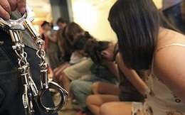Buôn bán trẻ em ở Nam Định: Các nạn nhân được đi làm đẹp, mua điện thoại trước khi bị bán vào quán karaoke