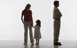 Có con khi chưa đăng ký kết hôn, mẹ bỏ đi, cha có làm được giấy khai sinh?