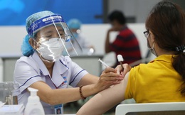 Đã về quê nhưng có giấy mời tiêm vaccine phòng Covid-19 ở Hà Nội