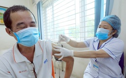 Hà Nội đề nghị Chính phủ quan tâm bố trí vaccine để đảm bảo đủ tiêm mũi 2 cho người dân