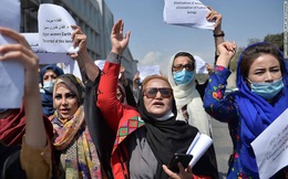 Taliban dùng bạo lực kiểm soát biểu tình của phụ nữ Afghanistan
