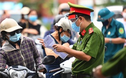 Có thay đổi trong cách cấp giấy đi đường tại Hà Nội