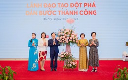 Nữ doanh nhân Việt Nam chạm yêu thương, lãnh đạo tạo đột phá
