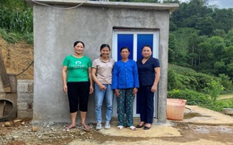 Hỗ trợ xây nhà vệ sinh, góp phần thực hiện tiêu chí về Môi trường trong xây dựng nông thôn mới