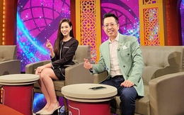 Đỗ Thị Hà xuất hiện tại "Nóng cùng World Cup", mặc kín đáo vẫn khoe được chân dài
