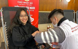 Cán bộ y tế cần đi đầu trong hoạt động hiến máu cứu người
