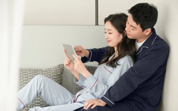 Đọc thư con đặt trên bàn, chồng tôi lập tức đặt vé về quê