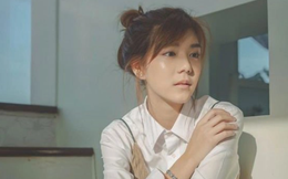 Nhìn số điện thoại dán trong phòng ngủ, tôi phân vân đến mất ăn mất ngủ
