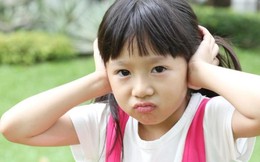 Con kể "Hôm nay cô giáo tát vào mặt con" và sự thật khiến mẹ thở phào nhẹ nhõm 