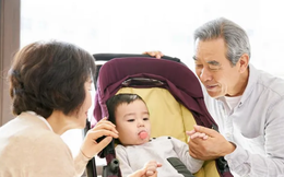 Bố tôi để lại hết tài sản cho con út, nào ngờ bị mẹ kế phản đối