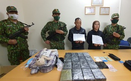 Bộ đội biên phòng Lào Cai bắt 2 đối tượng vận chuyển 32 bánh heroin