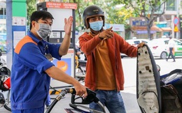Giá xăng tăng trở lại sau 3 lần giảm liên tiếp