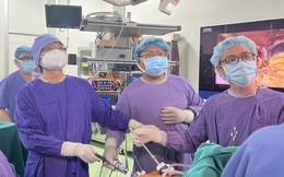 Cô gái 23 tuổi không dám bắt tay ai vì chứng bệnh khó nói