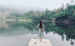 Phát hiện hồ nước xanh ngắt ở Đà Nẵng, đẹp không kém cảnh châu Âu