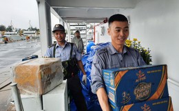 Nhân viên kiểm ngư tất bật chuẩn bị cho những chuyến hải trình xuyên Tết 
