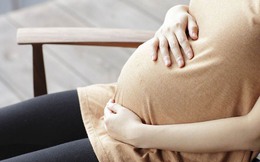 Mẹ ngoài 35, bố trên 45 tuổi có nguy cơ cao sinh con khuyết tật