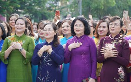 Nguyên Phó Chủ tịch nước, lãnh đạo Hội LHPN Việt Nam và 3.000 hội viên, phụ nữ TPHCM diễu hành áo dài