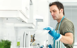 Nam giới làm nội trợ ở các nước tăng nhanh sau đại dịch