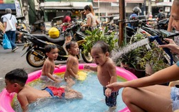 Nắng nóng hoành hành ở châu Á khiến người dân lao đao