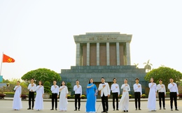 NSND Quốc Hưng hát ca khúc phổ nhạc bài thơ “Người đi tìm hình của nước”