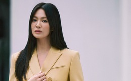 Song Hye Kyo cuốn hút với phong cách quý cô thanh lịch trong bộ ảnh thời trang mới 