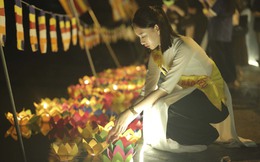 Hàng nghìn người dân tham gia đại lễ Vu Lan ở chùa Kim Sơn Lạc Hồng