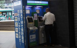 Đề xuất khóa thẻ ngân hàng của người lớn tuổi sau hơn 1 năm không sử dụng, Nhật Bản vấp phải phản đối dữ dội