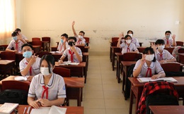 Đưa học sinh trở lại trường: Đảm bảo an toàn nhưng sớm vào guồng