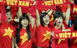 Phụ kiện cổ vũ AFF Cup đắt khách trước trận chung kết Việt Nam - Malaysia