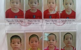 8 bé trai được giải cứu mỏi mòn chờ cha mẹ