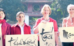 4 nữ Đại sứ tại Việt Nam chúc Tết Mậu Tuất